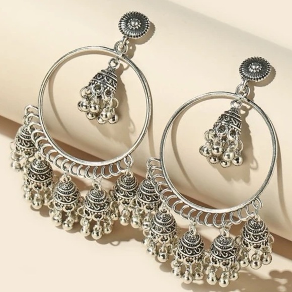 🇮🇳Jhumka Bell Tassel Hoop Silver Earrings Boutique Indian Bollywood Tibetan - Picture 3 of 4